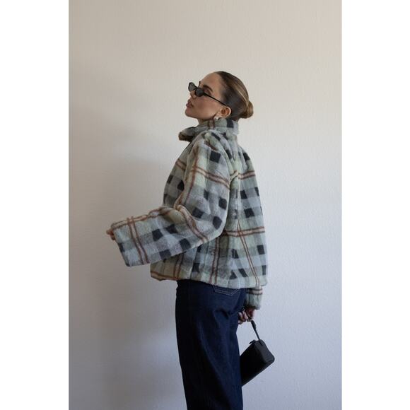 ACOA Size Medium Plaid Faux Fur Jacket - Picture 4 of 6
